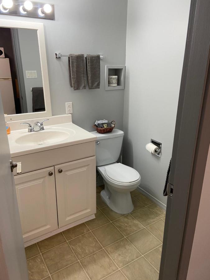 רבלסטוק Monashee Lodge מראה חיצוני תמונה