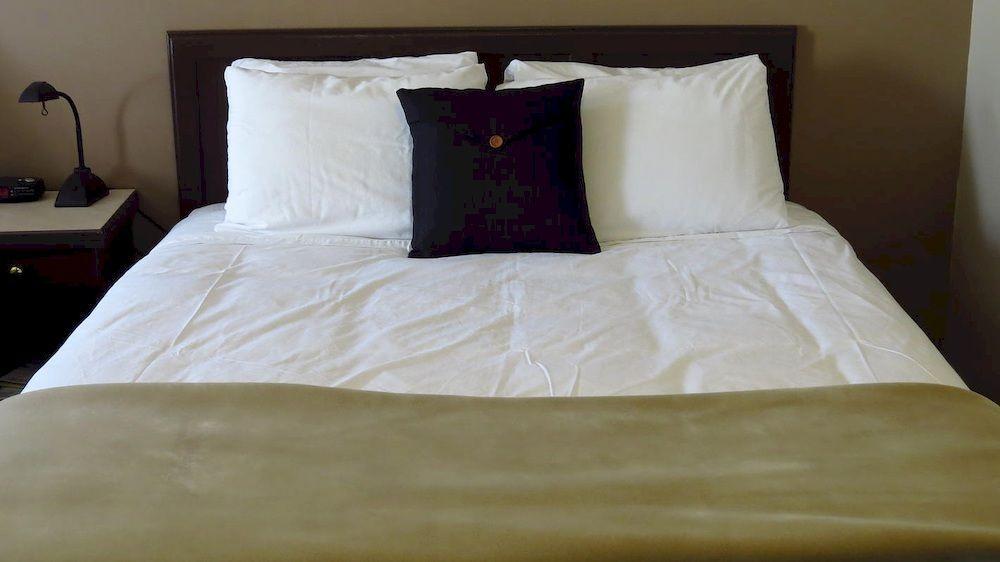 רבלסטוק Monashee Lodge מראה חיצוני תמונה