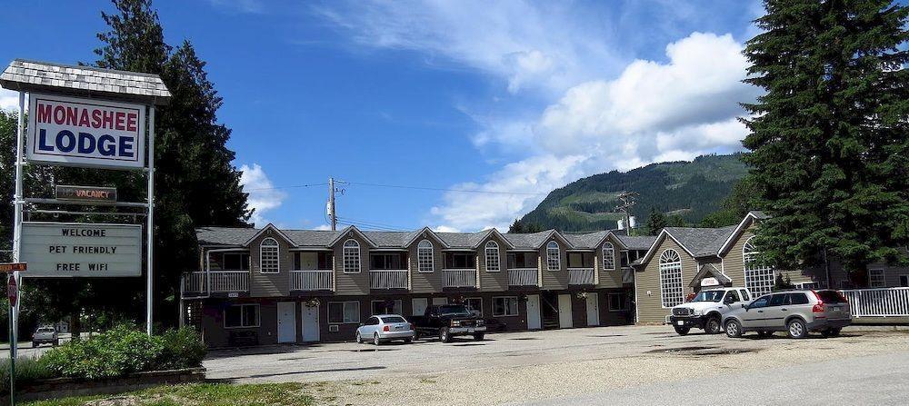 רבלסטוק Monashee Lodge מראה חיצוני תמונה