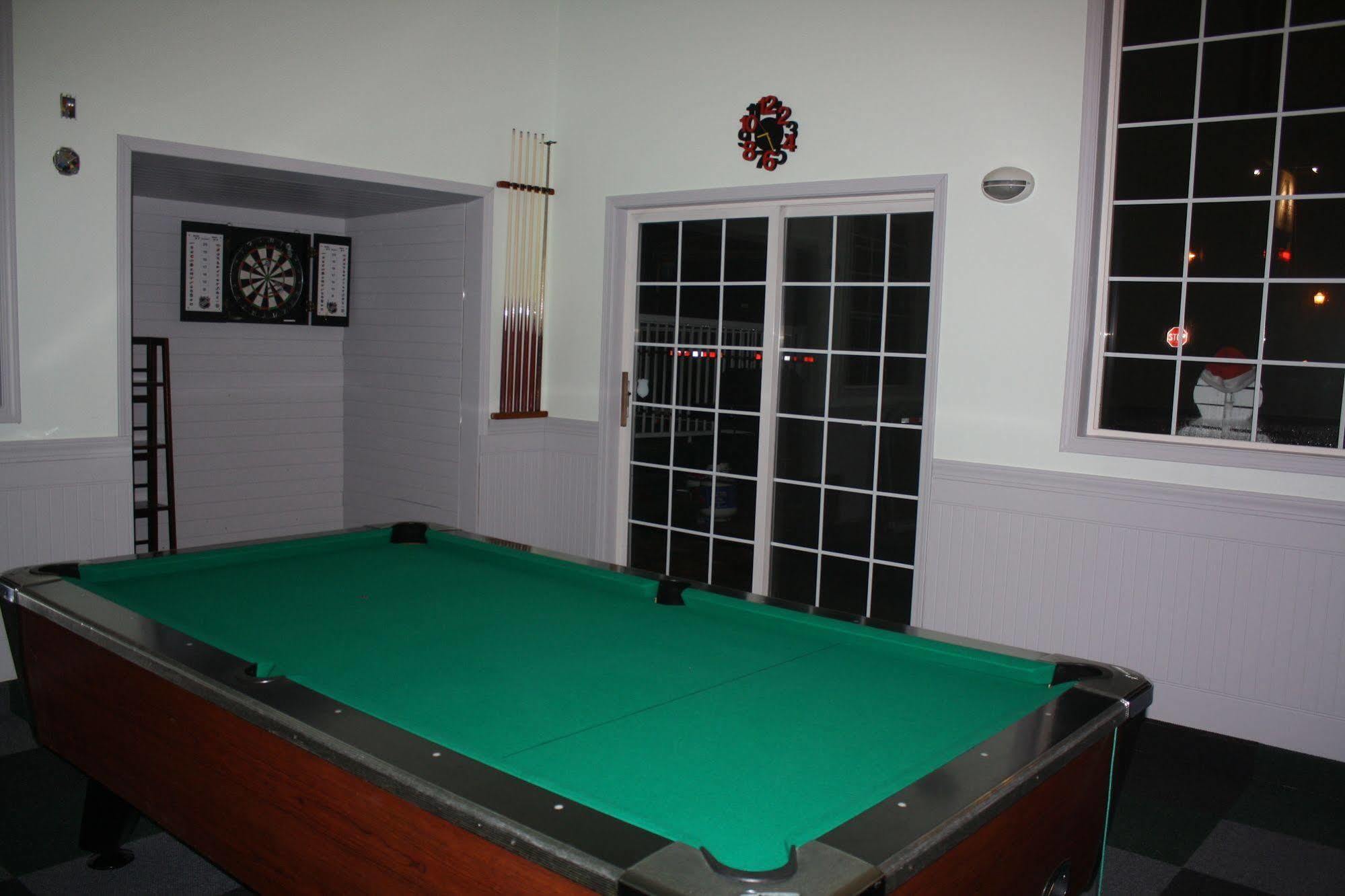 רבלסטוק Monashee Lodge מראה חיצוני תמונה